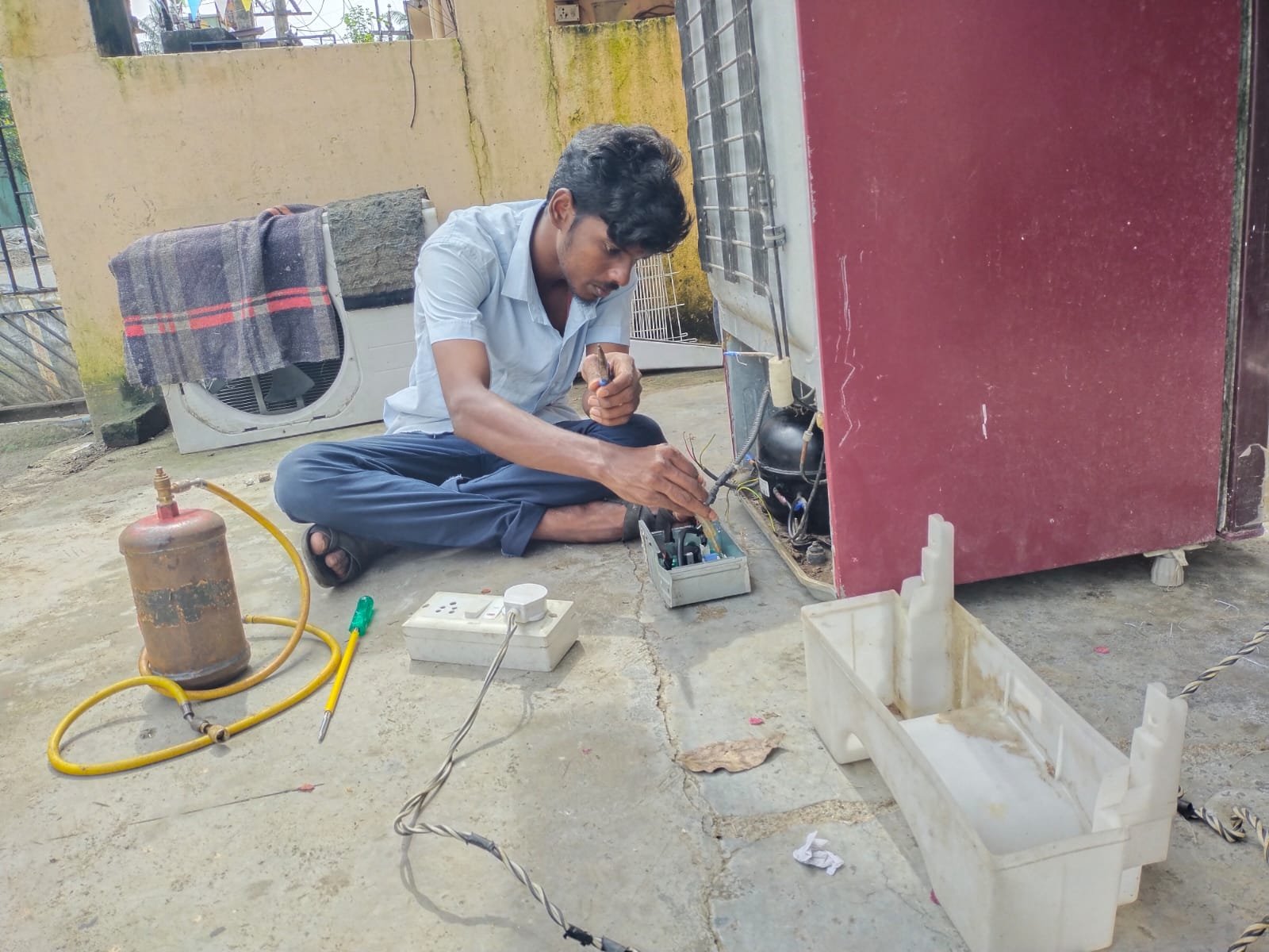 Refrigerator Repair Services in Anna Nagar 